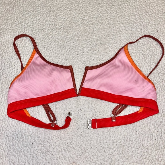 Ribbed Tri-Colored Bikini - Picture 2 of 5